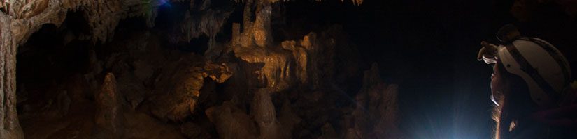 Mit der Gruppe in Höhlen